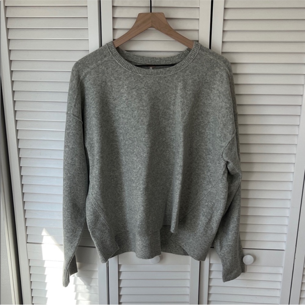 Free People Sweater size small